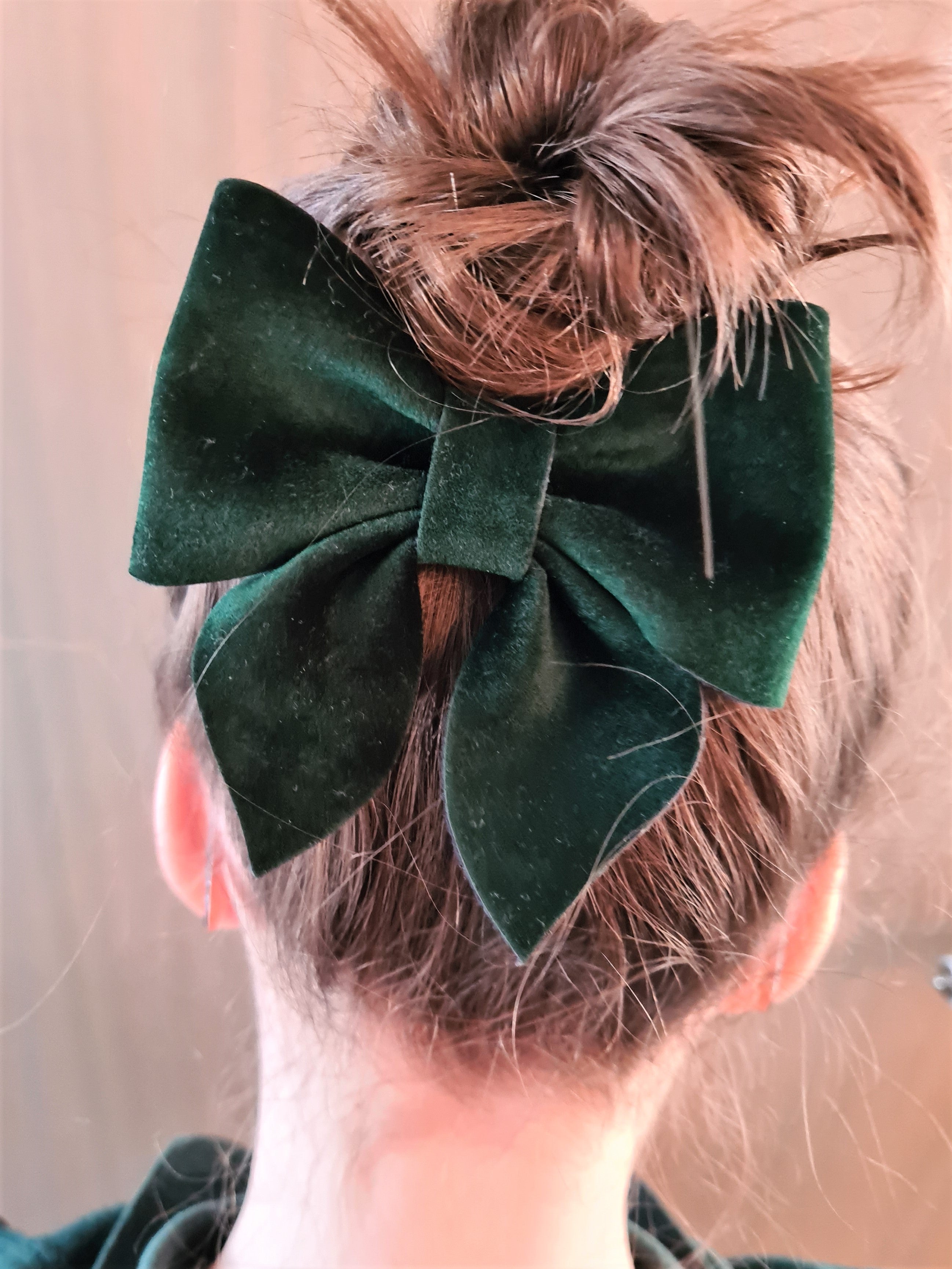 Velvet Sailor Bow Hair Clip