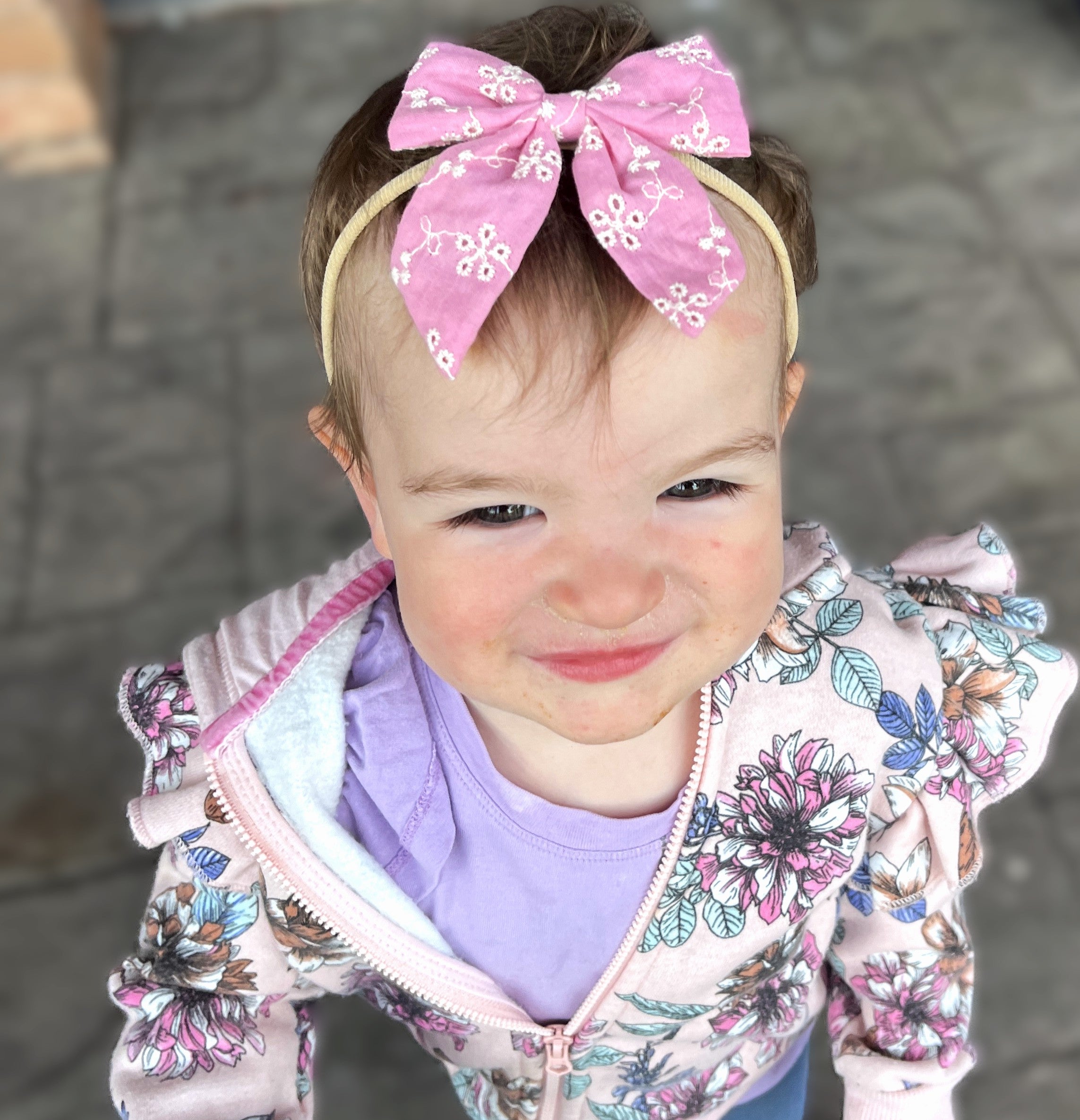 Embroidered bow - pink